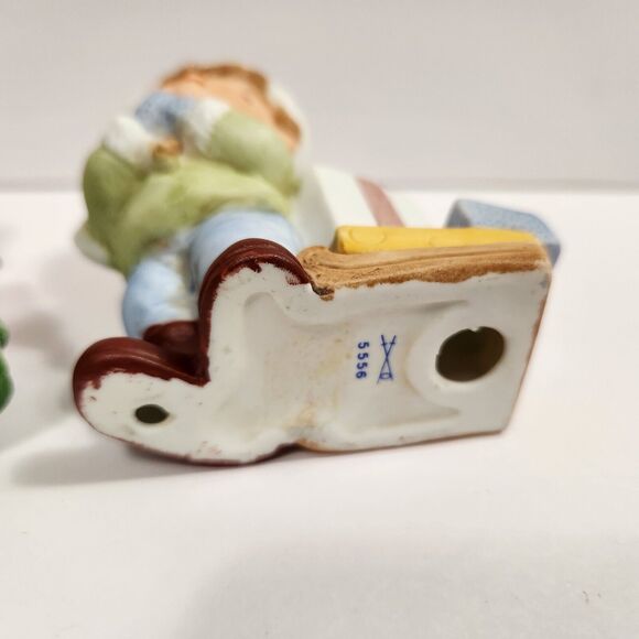 Vintage Homco Christmas 5556 Porcelain Christmas Children Boy & Girl Figurines - Picture 5 of 12